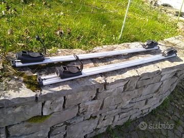 Porta pacchi per auto in alluminio con serratura