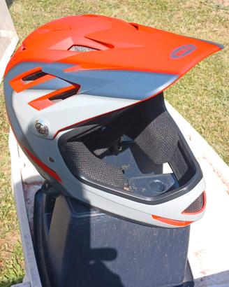 casco da bicicletta bell