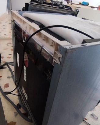 Lavastoviglie da incasso Whirlpool WIO 3041 PL - 1
