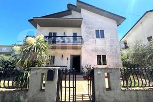 Villa singola Venafro [VD CNLC222-47 C28 VRG]