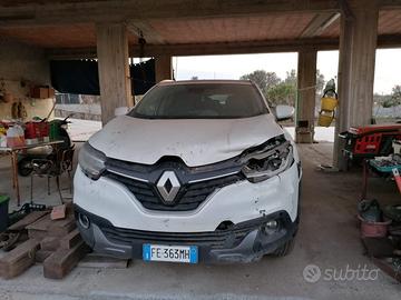 renault kadjar incidentata nel 2019