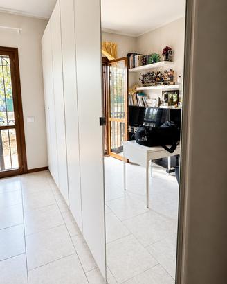 Armadio guardaroba bianco 6 ante con specchio