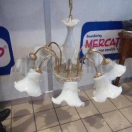 LAMPADARIO 8 LUCI CAMPANE VETRO BCO STELI DORATI