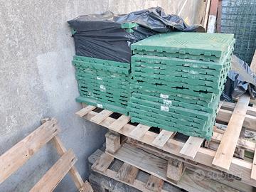 Piastrelle in plastica