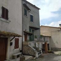 Bifamiliare a Guardea