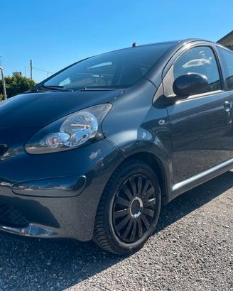 Toyota Aygo I 2005 5p 1.0 Sol m-mt