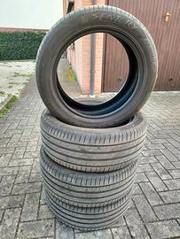 Pneumatici estivi 215/50/17 al 90%