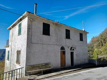 Casa Indipendente 120mq con Terreni e Vista Mare