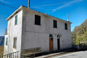 Casa Indipendente 120mq con Terreni e Vista Mare