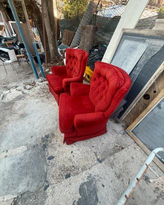 Coppia di poltrone vintage rosse in velluto