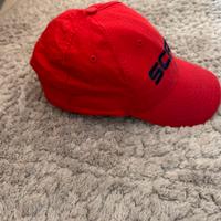 Cappellino rosso regolabile – usato pochissimo