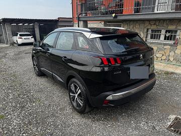 PEUGEOT 3008 1.5 HDI 8 MARCE AUTOMATICO
