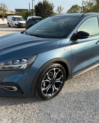 Ford Focus 1.0 EcoBoost 125 CV automatico 5p. Acti