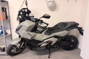 Honda xadv 750 anno 2026 kn120 Permuto