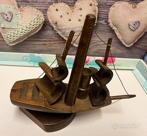 Posacenere a forma di veliero