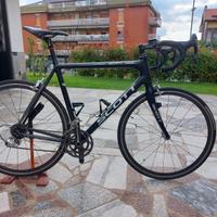 bici da corsa scott