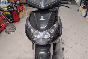 Piaggio beverly scooter 250