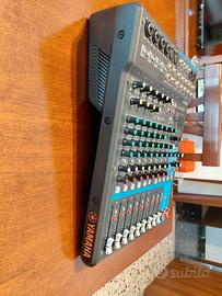 mixer yamaha   mg xu12a