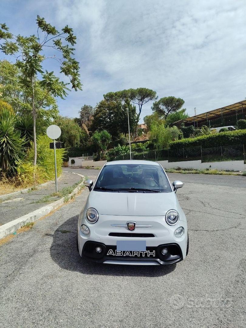 Abarth 595 2017 photo 2