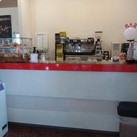 Bar dentro palestra completamente accessoriato