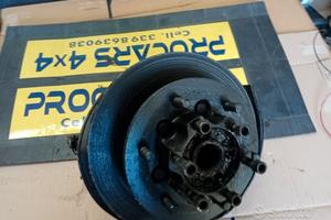 Mozzo ruota lato passeggero mitsubishi pajero l040