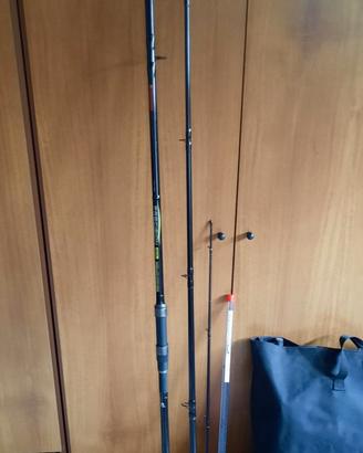N° 2 canne da FEEDER + buffetteria varia