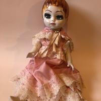 Bambola in porcellana anni 80