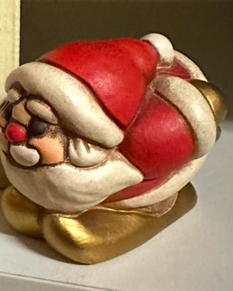 Thun babbo natale sugli sci.