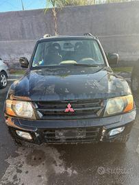 Ricambi Mitsubishi Pajero anno 2002 sigla motore 4