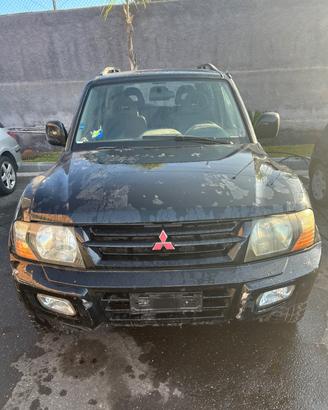 Ricambi Mitsubishi Pajero anno 2002 sigla motore 4
