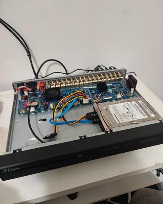 DVR Dahua 32 canali + HD 500 gb