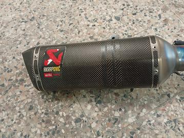 Akrapovic Aprilia RSV4 