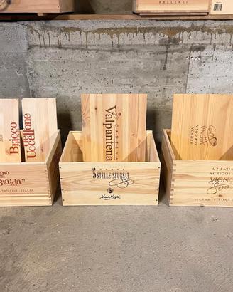 Cassette di legno del vino