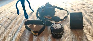 Reflex Nikon D3300 + Nikkor AF 50mm f/1.8