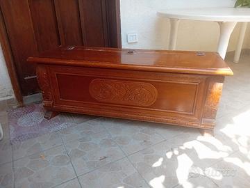 cassapanca in legno vintage