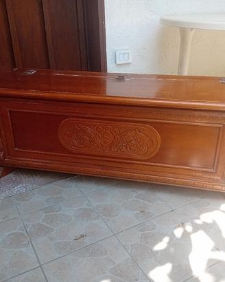 cassapanca in legno vintage