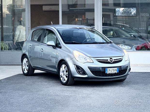 Opel Corsa 1.4 Benzina 100CV E5 Automatica - 2012
