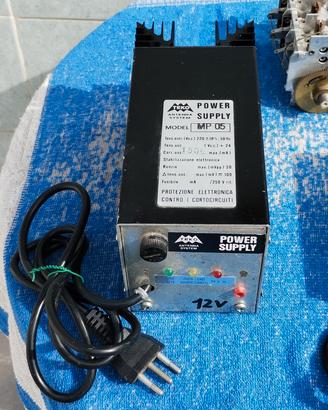 Alimentatore stabilizzato per antenna 