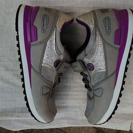 Scarpe bambina taglia 35. Grigio e lilla.