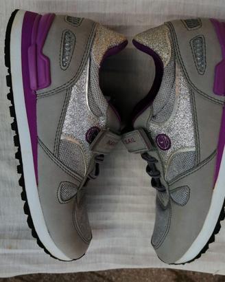 Scarpe bambina taglia 35. Grigio e lilla.