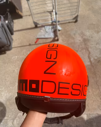 Casco Momo design