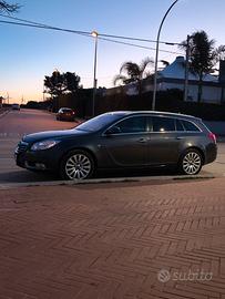 Opel Insignia anno fine 2011/ 2000cc 140cv