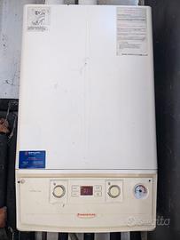 Caldaia murale a condensazione istantanea IMMERGAS