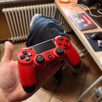 ps4 con 3 joypad come nuova