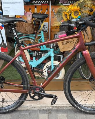 Gravel kona carbonio