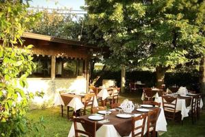 Rif.RI0459| pizzeria / pub catanzaro