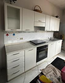 Cucina componibile completa con elettrodomestici