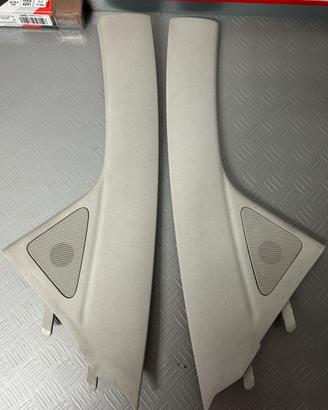 Montanti e casse New Beetle no cabrio