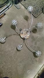 Lampadario di metallo 