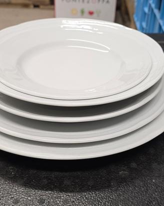piatto bianco Ofriamo un set di 6 piatti bianco el